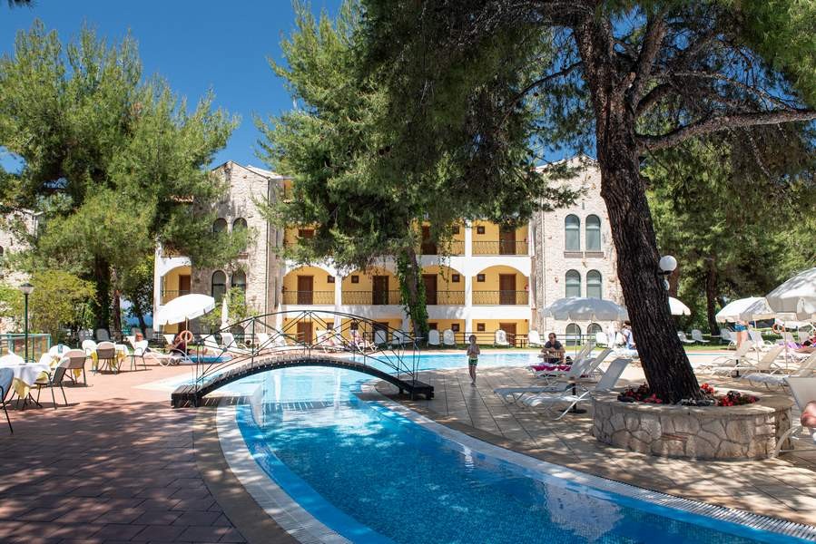 Hotel Lesse