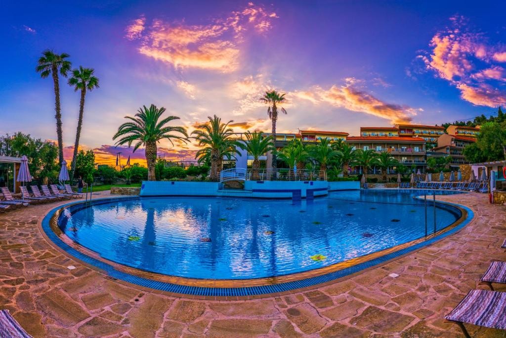 Lagomandra Hotel & Spa