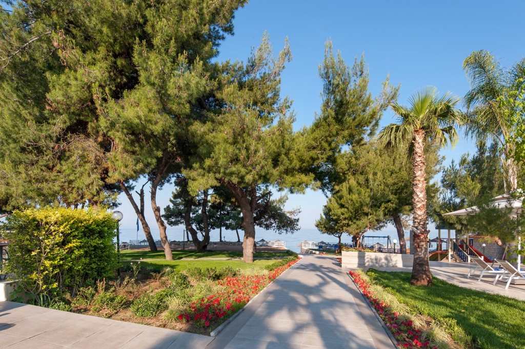 Portes Beach Hotel