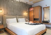 Royal Hotel & Suites