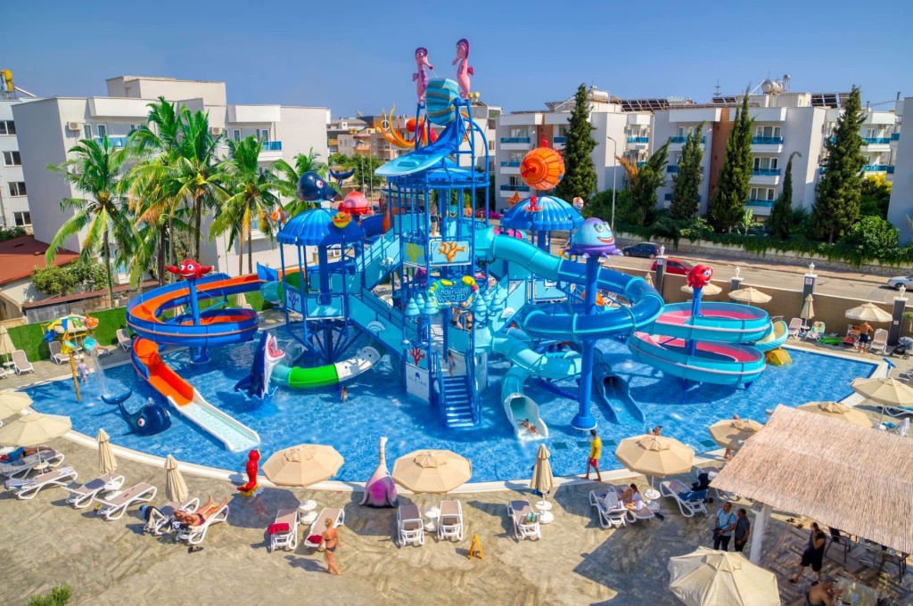 BLUE WAVE SUIT HOTEL