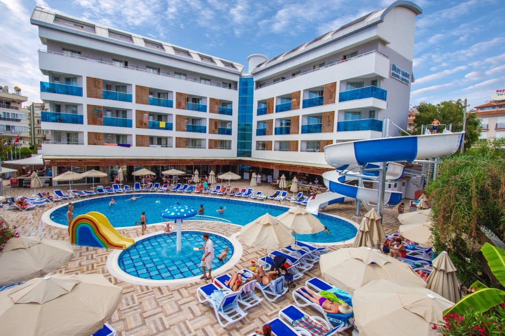 BLUE WAVE SUIT HOTEL