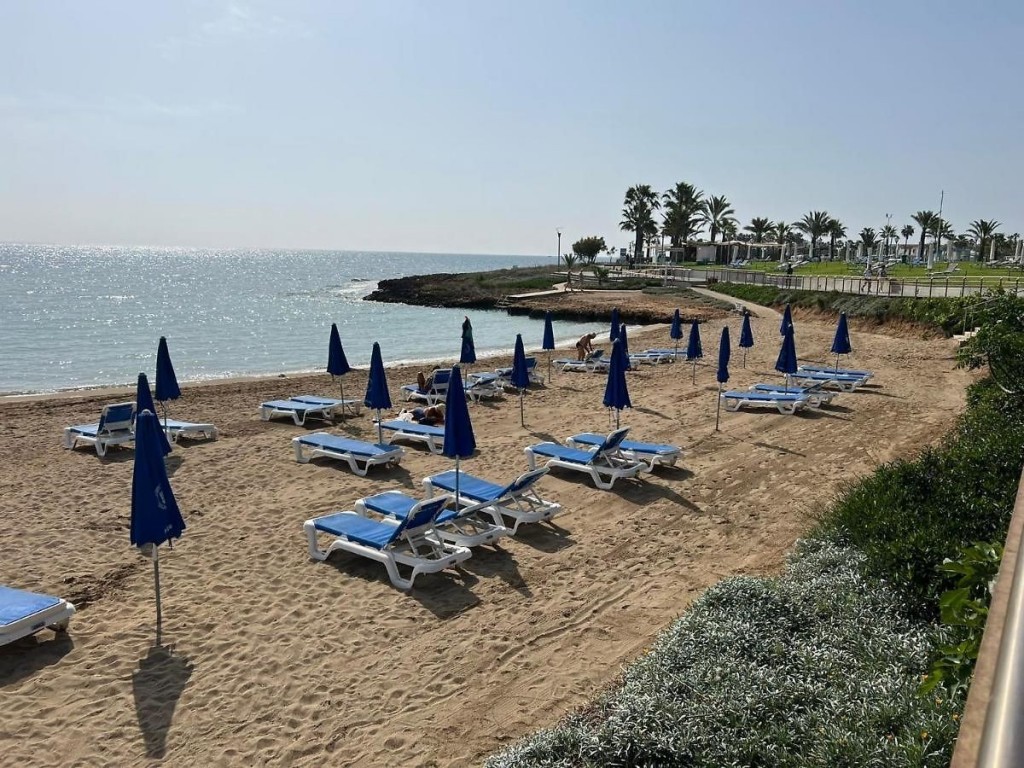 ANASTASIA BEACH APTS