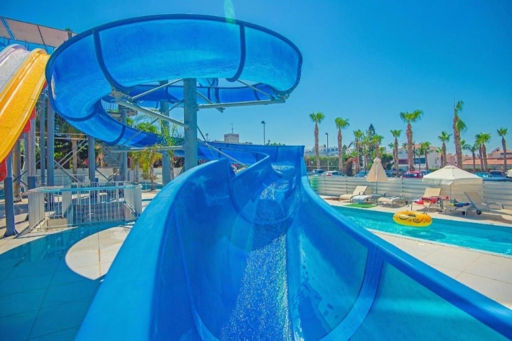 ANASTASIA BEACH APTS