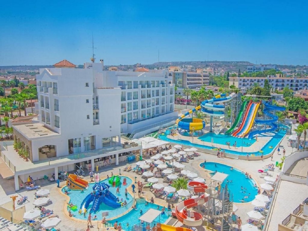ANASTASIA BEACH APTS