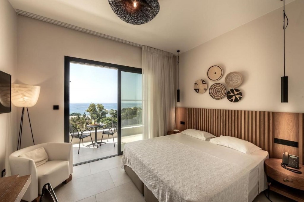 ANEMI HOTEL AND SUITES