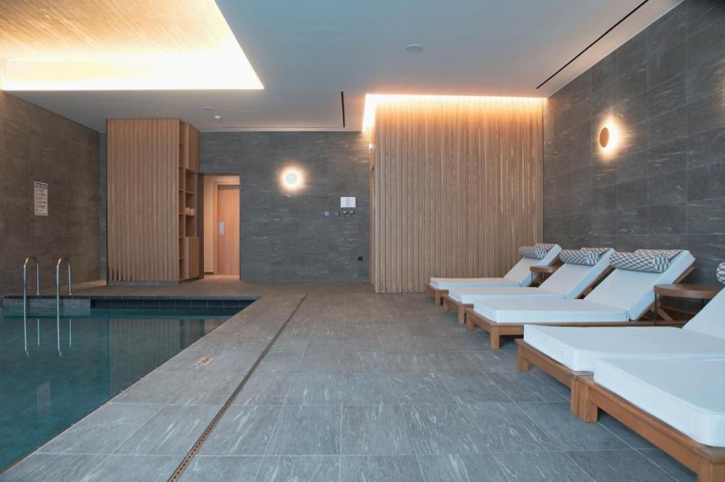 ANEMI HOTEL AND SUITES
