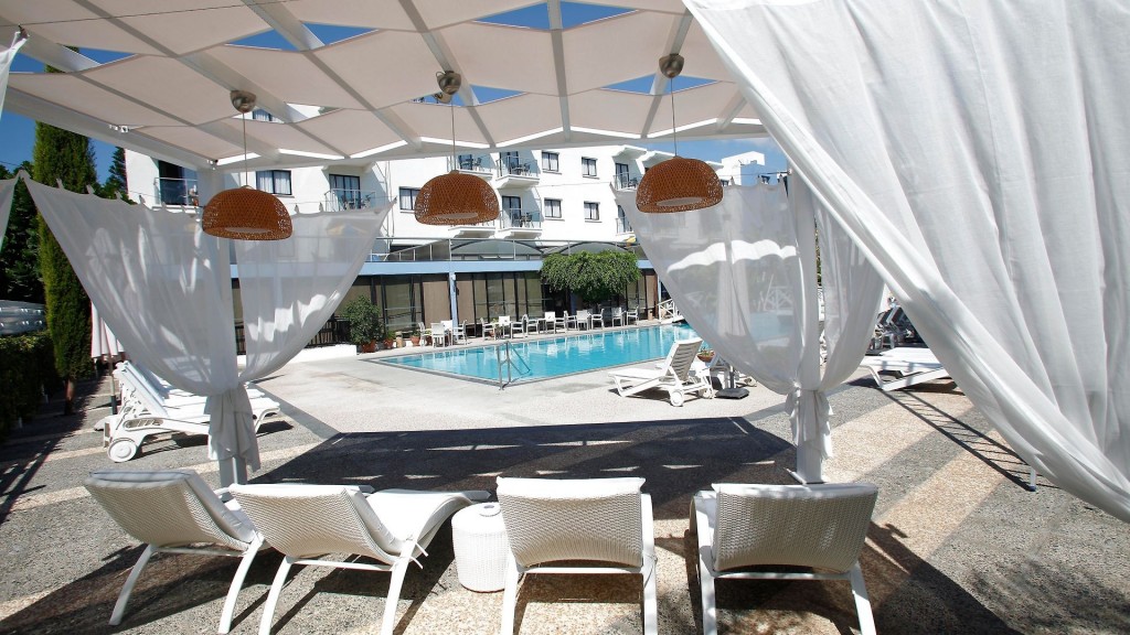 ANEMI HOTEL AND SUITES