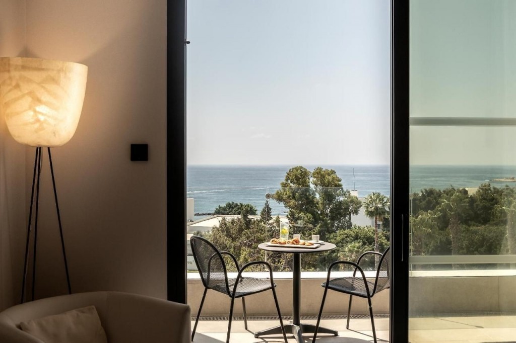 ANEMI HOTEL AND SUITES