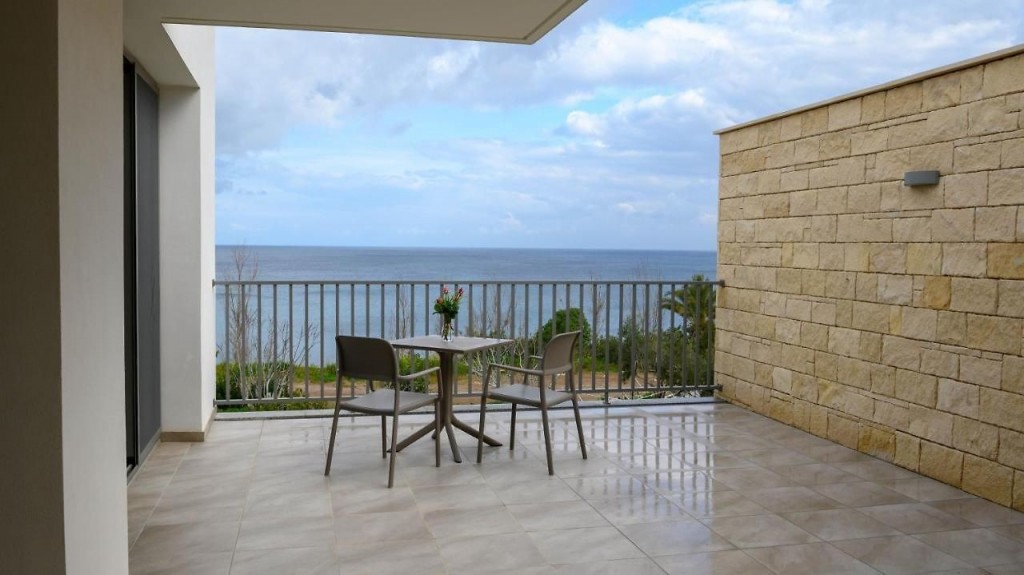 APHRODITE BEACH HOTEL
