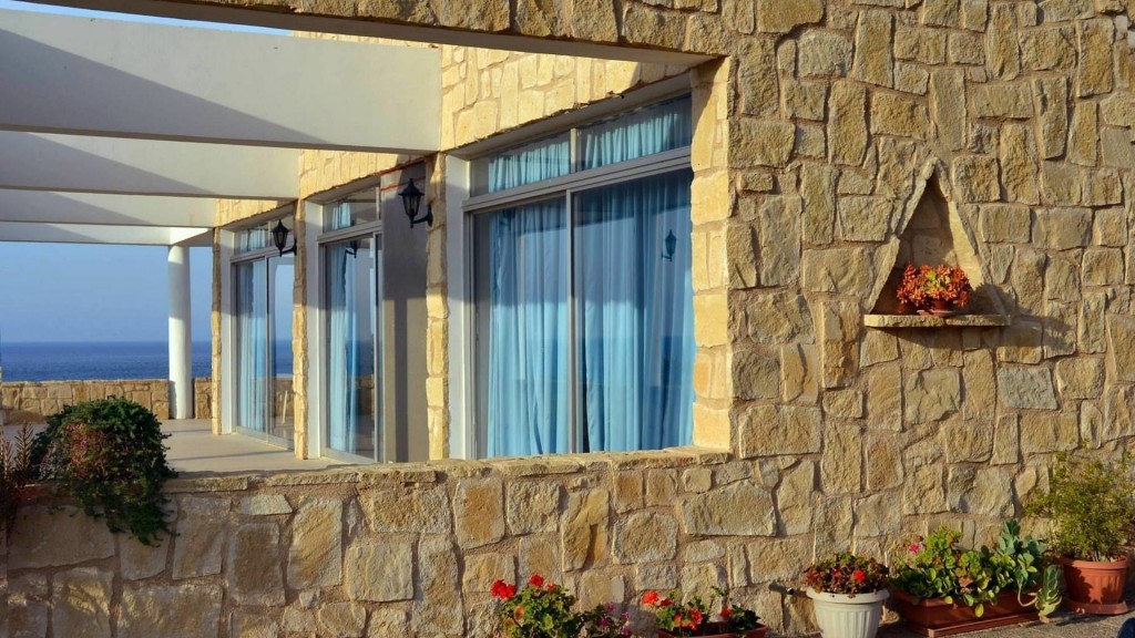 APHRODITE BEACH HOTEL