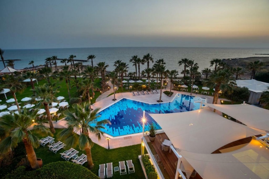 AQUAMARE BEACH HOTEL