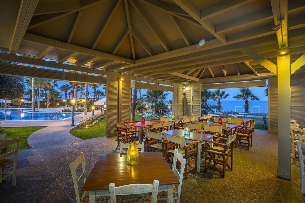 AQUAMARE BEACH HOTEL