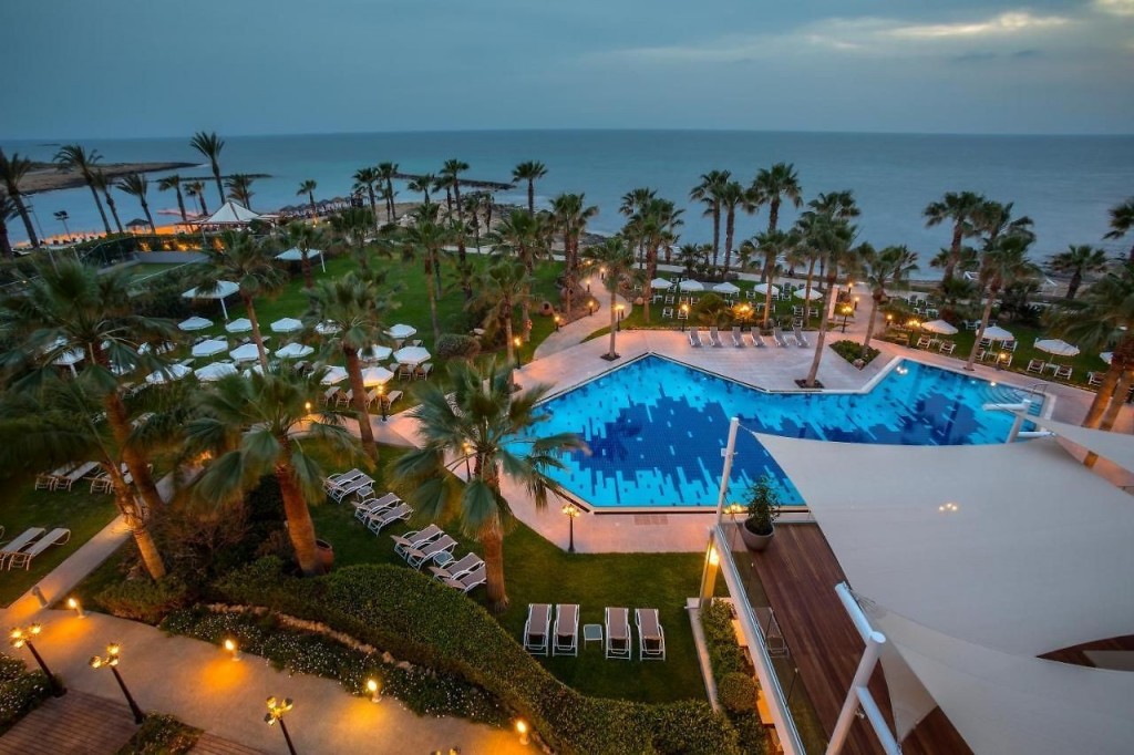 AQUAMARE BEACH HOTEL