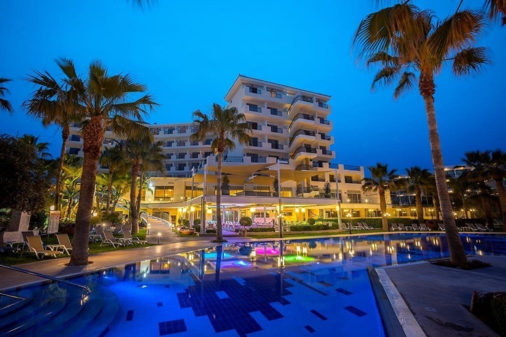 AQUAMARE BEACH HOTEL