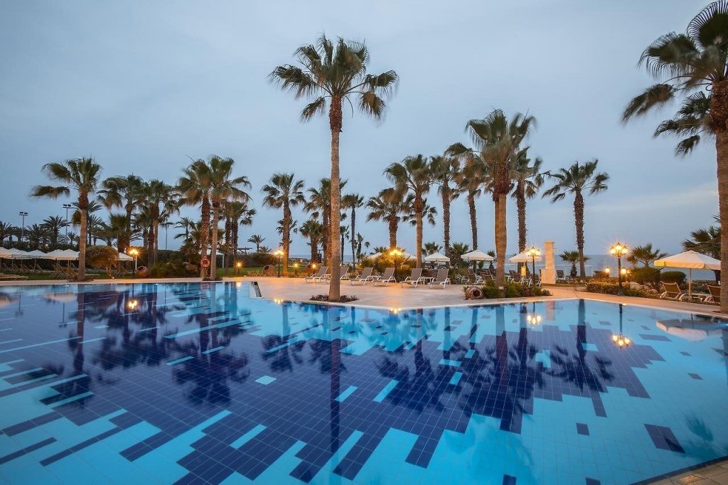 AQUAMARE BEACH HOTEL