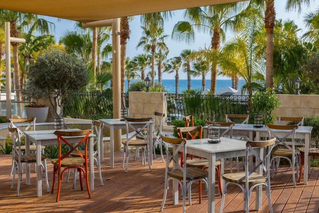 AQUAMARE BEACH HOTEL