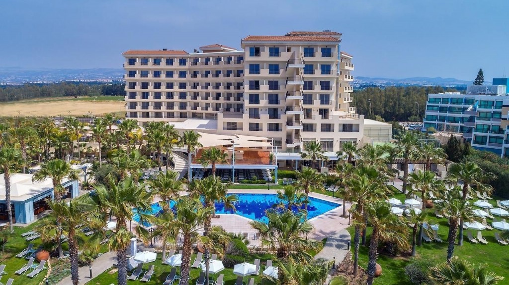 AQUAMARE BEACH HOTEL