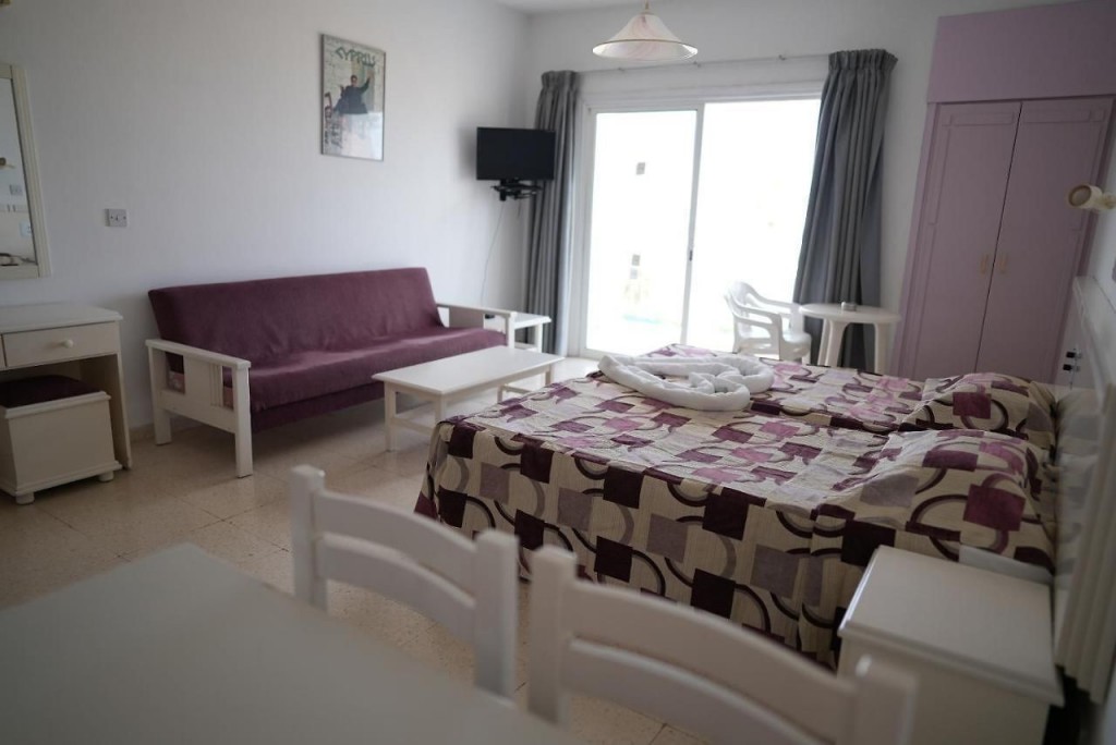 ASTREAS BEACH HOTEL APTS