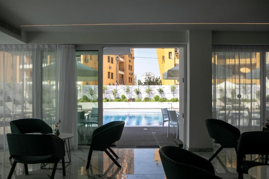 BEST WESTERN PLUS LARCO
