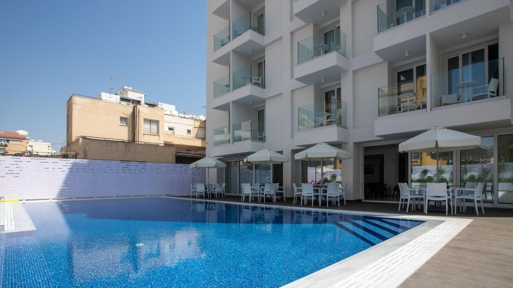 BEST WESTERN PLUS LARCO