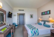 CAVO MARIS BEACH HOTEL