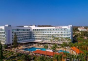 CAVO MARIS BEACH HOTEL