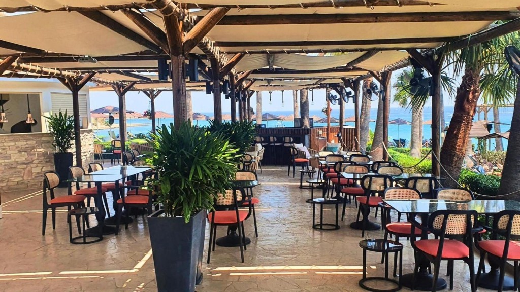 CAVO MARIS BEACH HOTEL