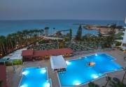 CAVO MARIS BEACH HOTEL