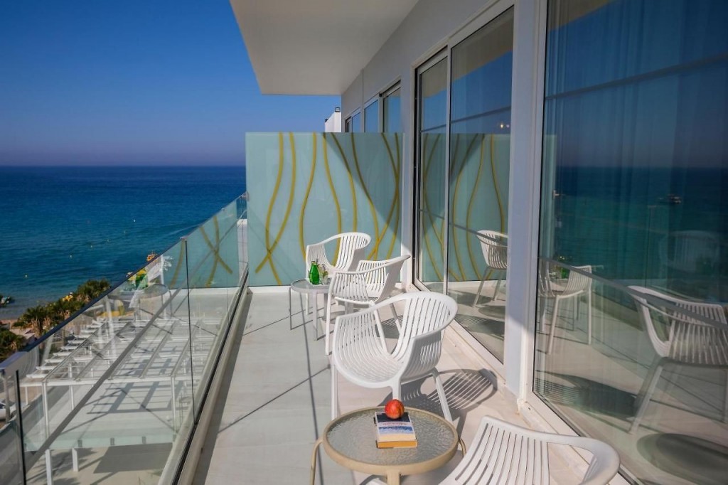 CONSTANTINOS THE GREAT HOTEL