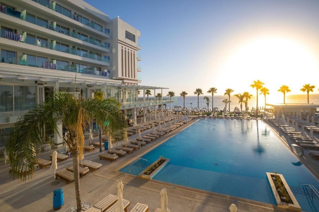 CONSTANTINOS THE GREAT HOTEL