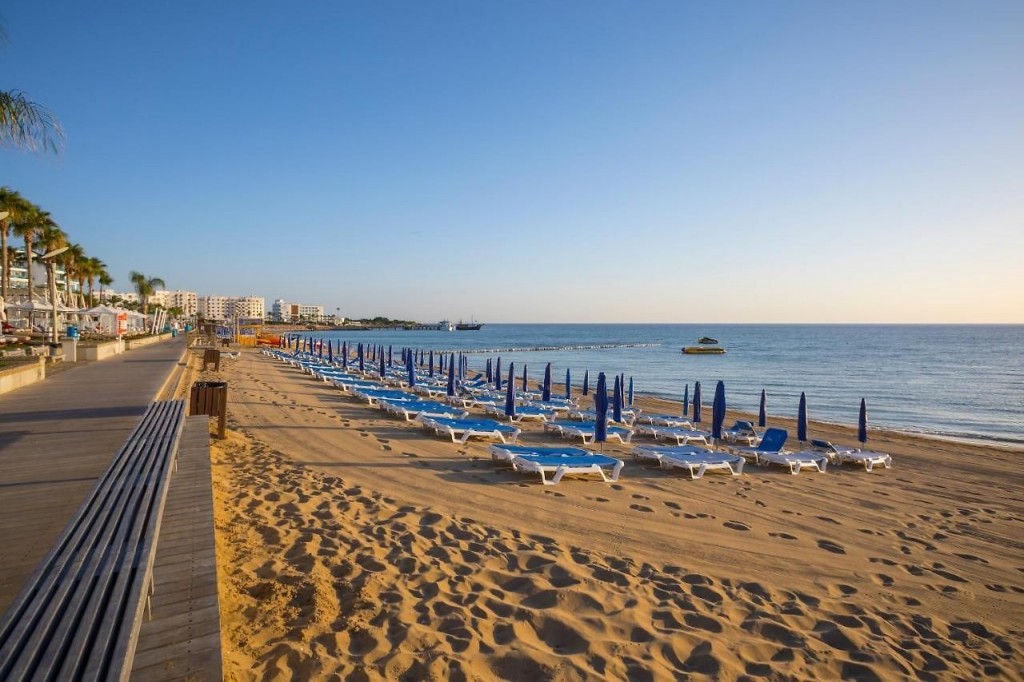 CONSTANTINOS THE GREAT HOTEL
