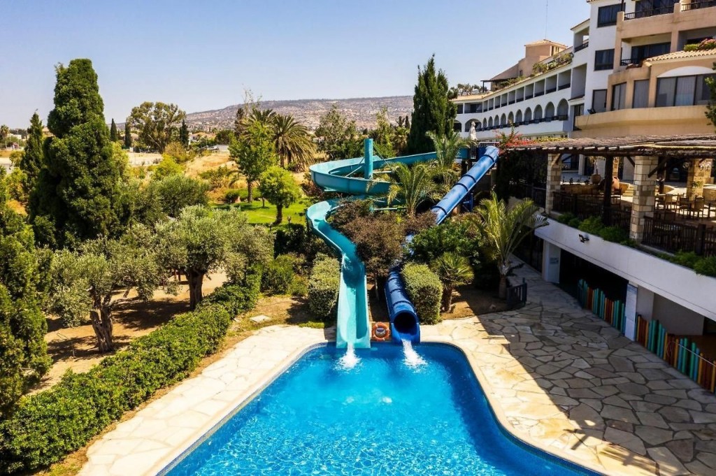 CORAL BEACH HOTEL
