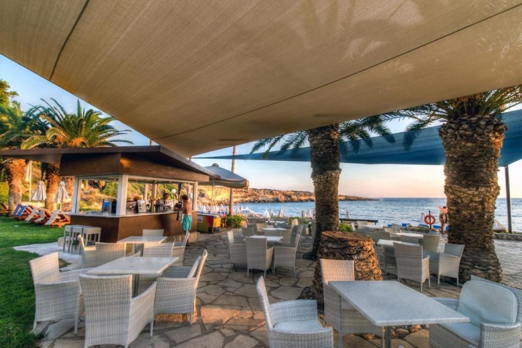CORAL BEACH HOTEL