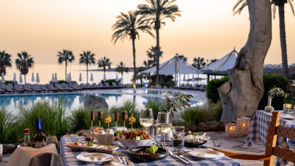 CORAL BEACH HOTEL