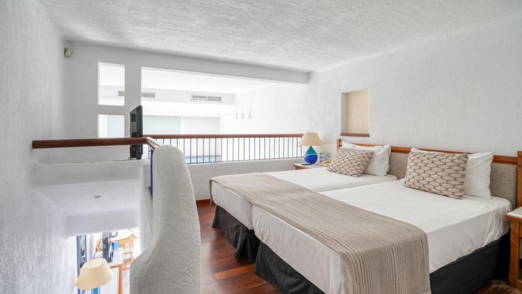 CORAL BEACH HOTEL
