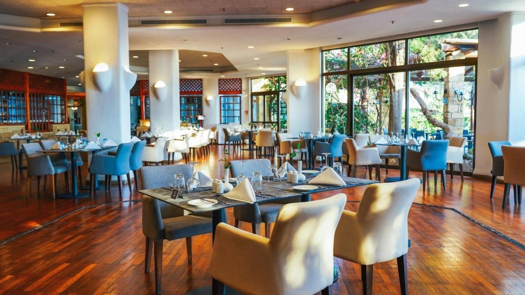 CORAL BEACH HOTEL