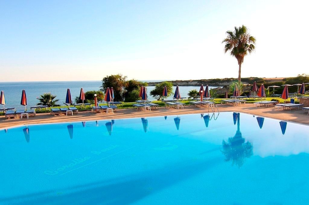 CORALLIA BEACH APTS