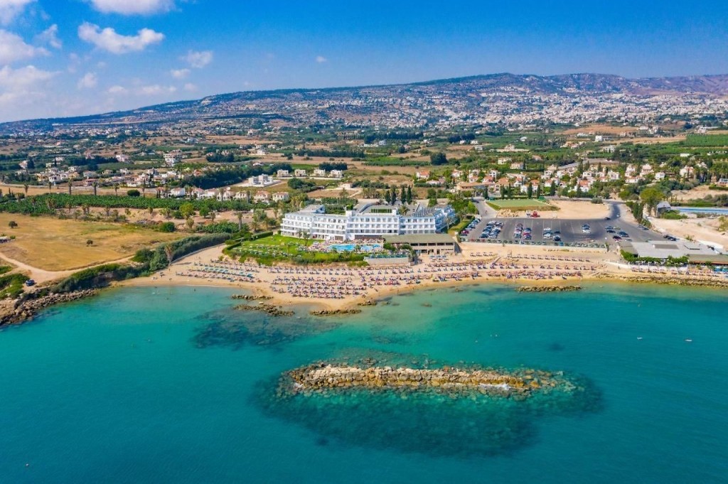 CORALLIA BEACH APTS