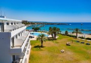 CORALLIA BEACH APTS