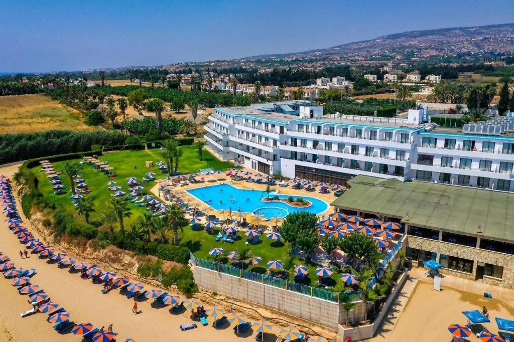 CORALLIA BEACH APTS