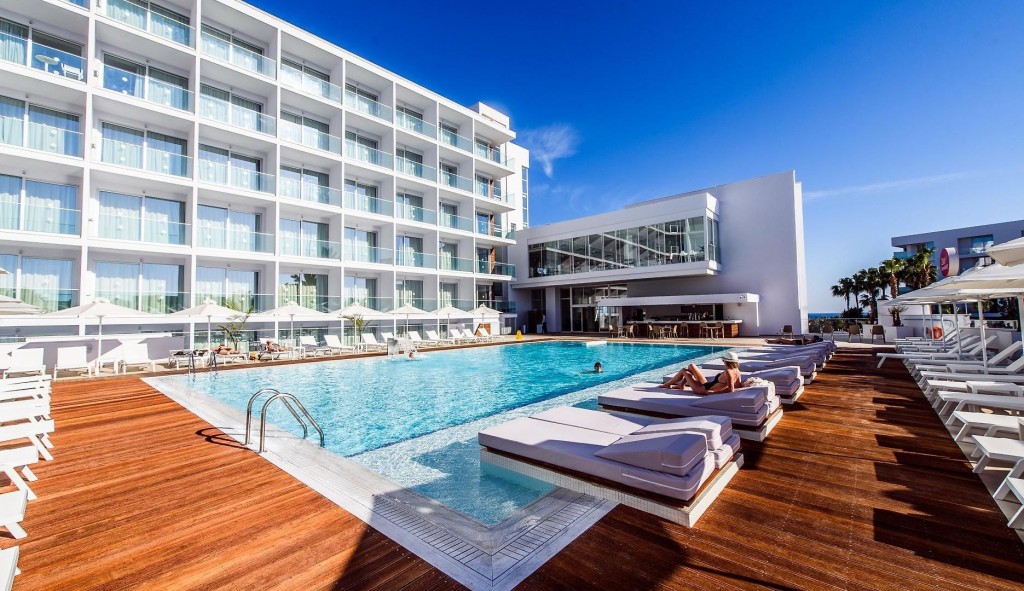 ELEANA HOTEL