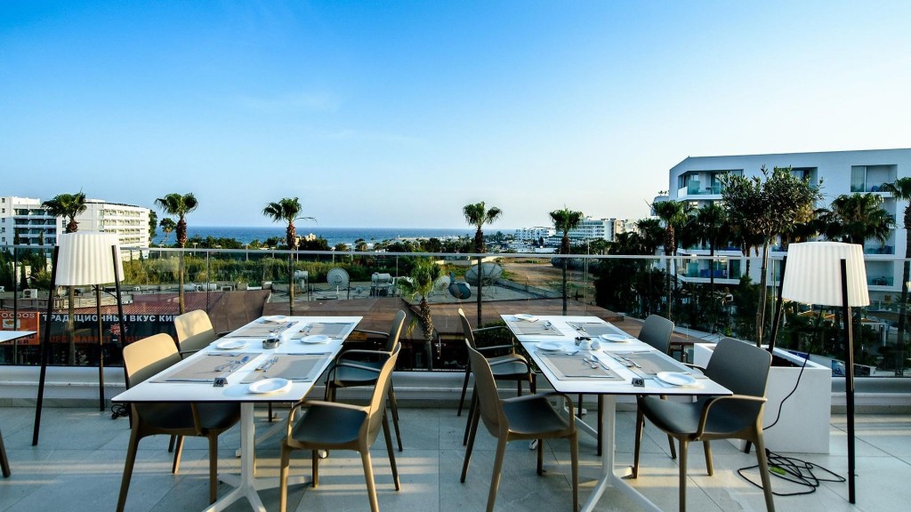 ELEANA HOTEL