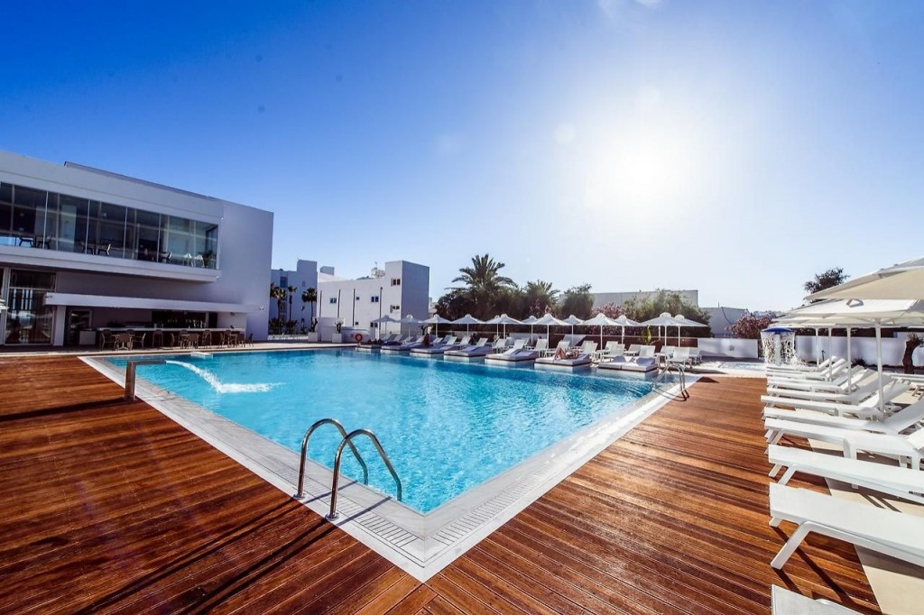 ELEANA HOTEL
