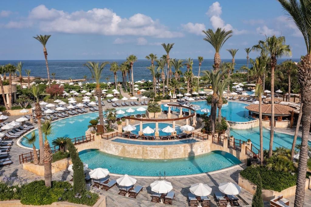 ELYSIUM BEACH RESORT