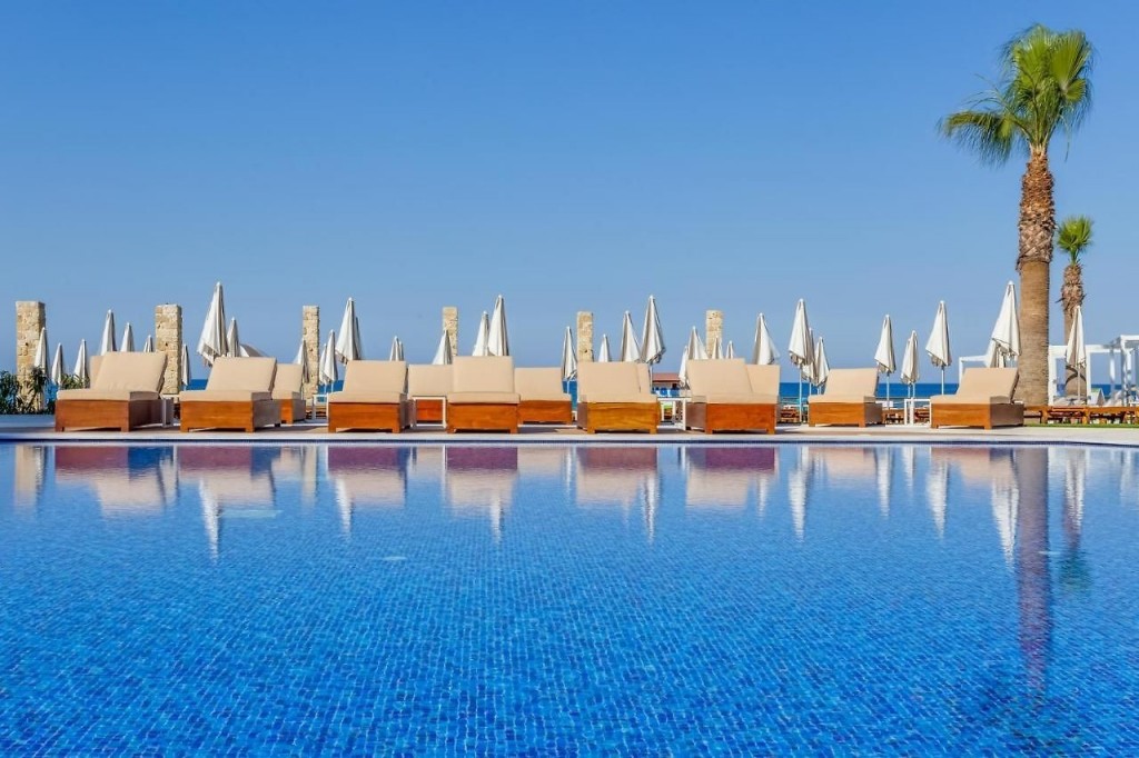 FLAMINGO PARADISE BEACH HOTEL (ADULTS ONLY 16+)
