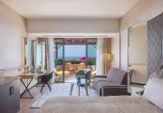 FOUR SEASONS HOTEL