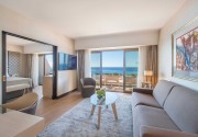 FOUR SEASONS HOTEL