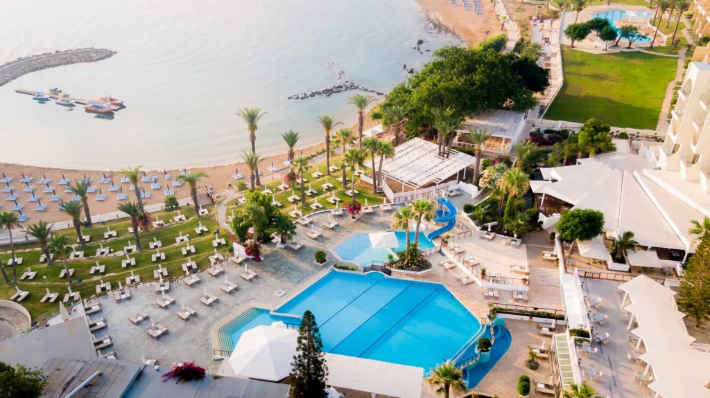 GOLDEN COAST BEACH HOTEL