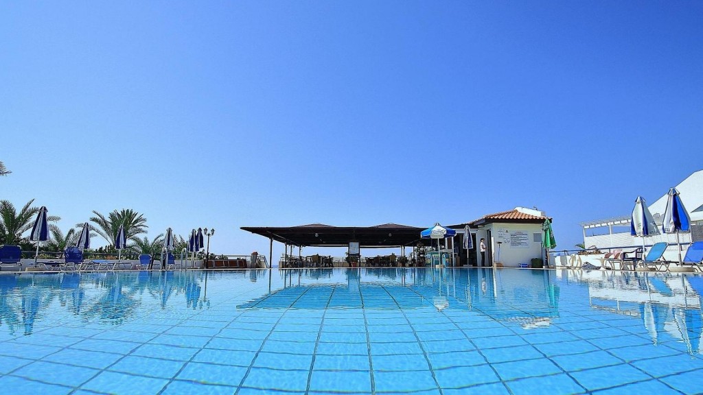 HELIOS BAY HOTEL APTS